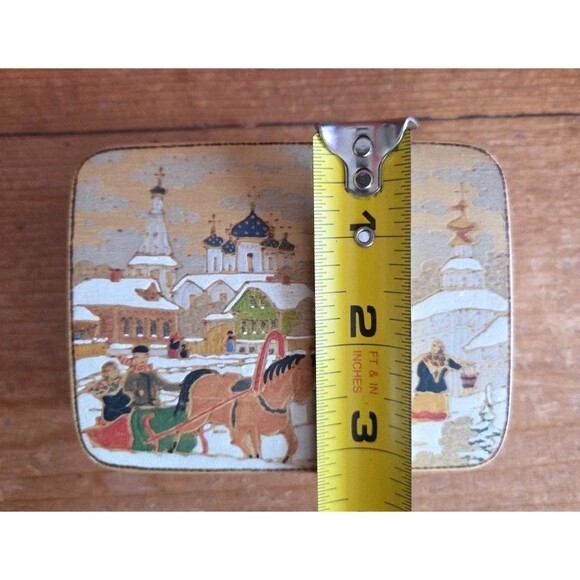 Vtg Russian hand painted Jewelry / Trinket Box horse sleigh Snow art signed - Picture 10 of 12